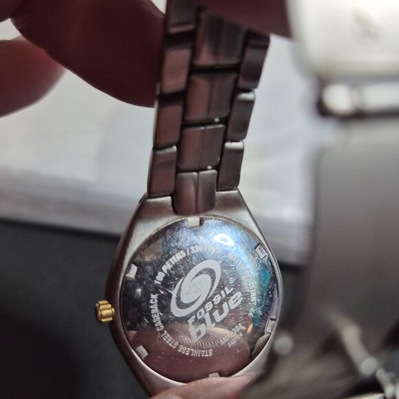 Fossil Ladies stainless metal watch - Picture 3 of 9